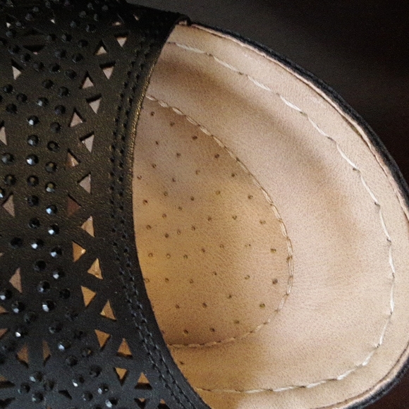 ITALINA Lightweight Black Mule Open Toe Slides with Comfort Footbed - Picture 12 of 12